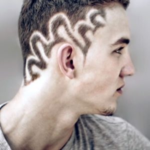 Services: Hairtattoo und kreative Kurzhaar-Details